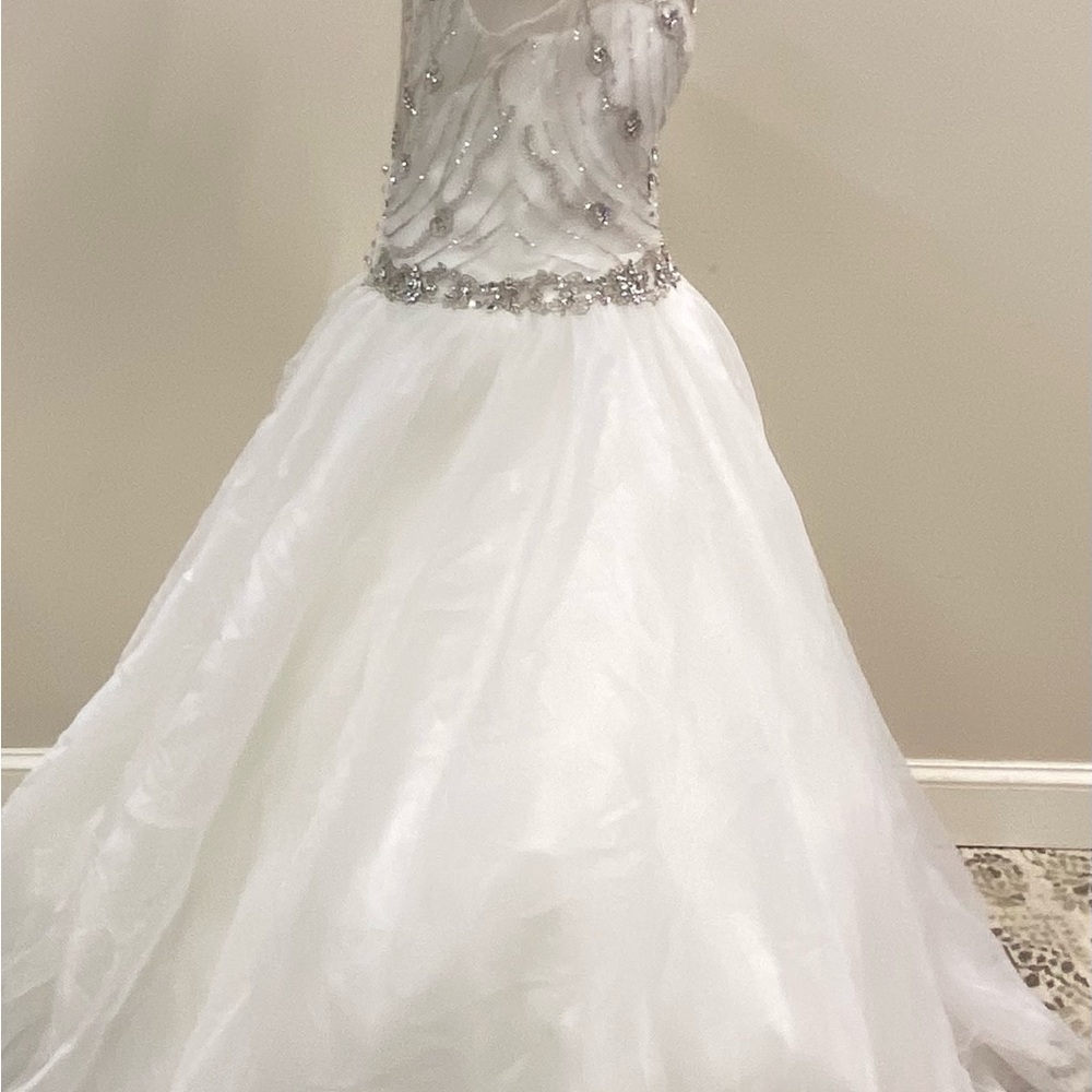 Stunning White and Silver Wedding Dress - Picture 3 of 7